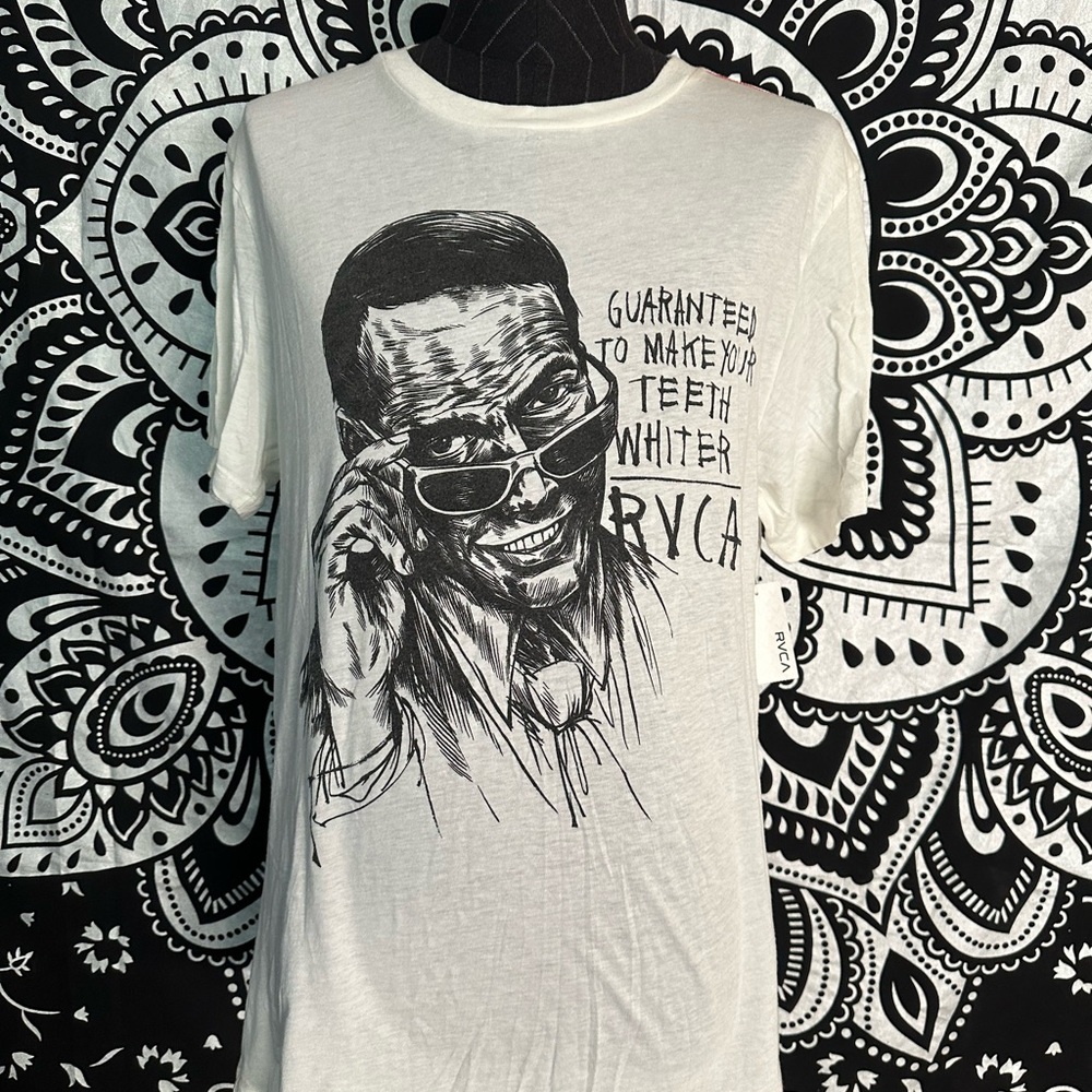 RVCA White Graphic Men's Shirt